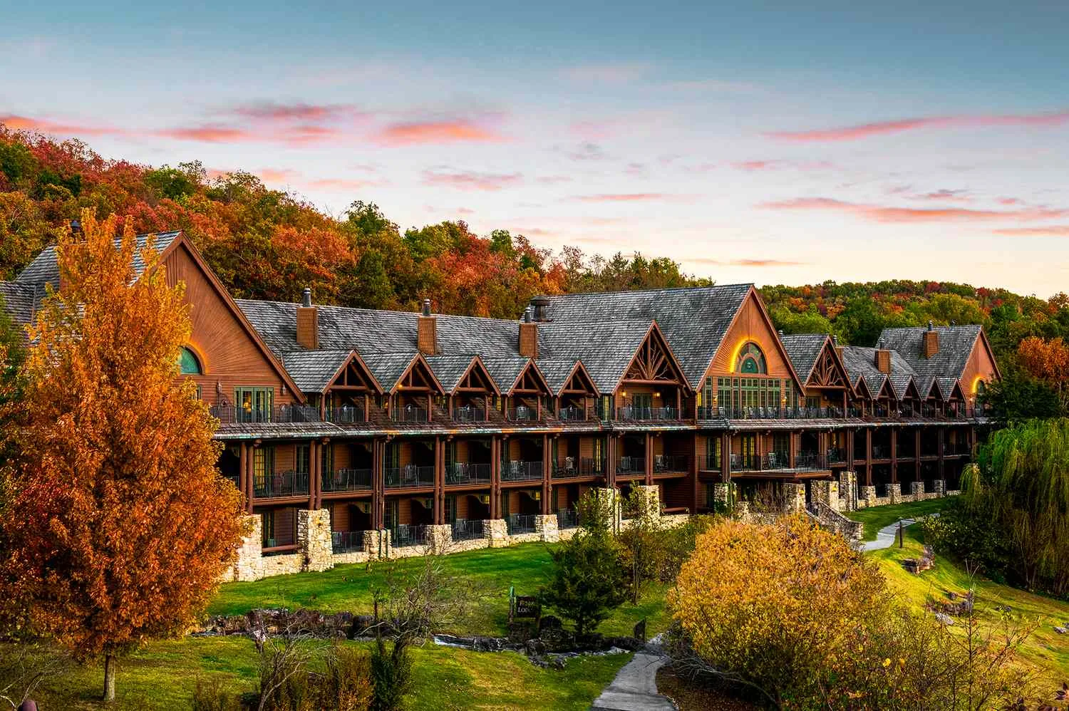 Commercial Roofing for Hospitality Groups in Longview, TX Commercial Roofing for Hospitality Groups in Longview, TX