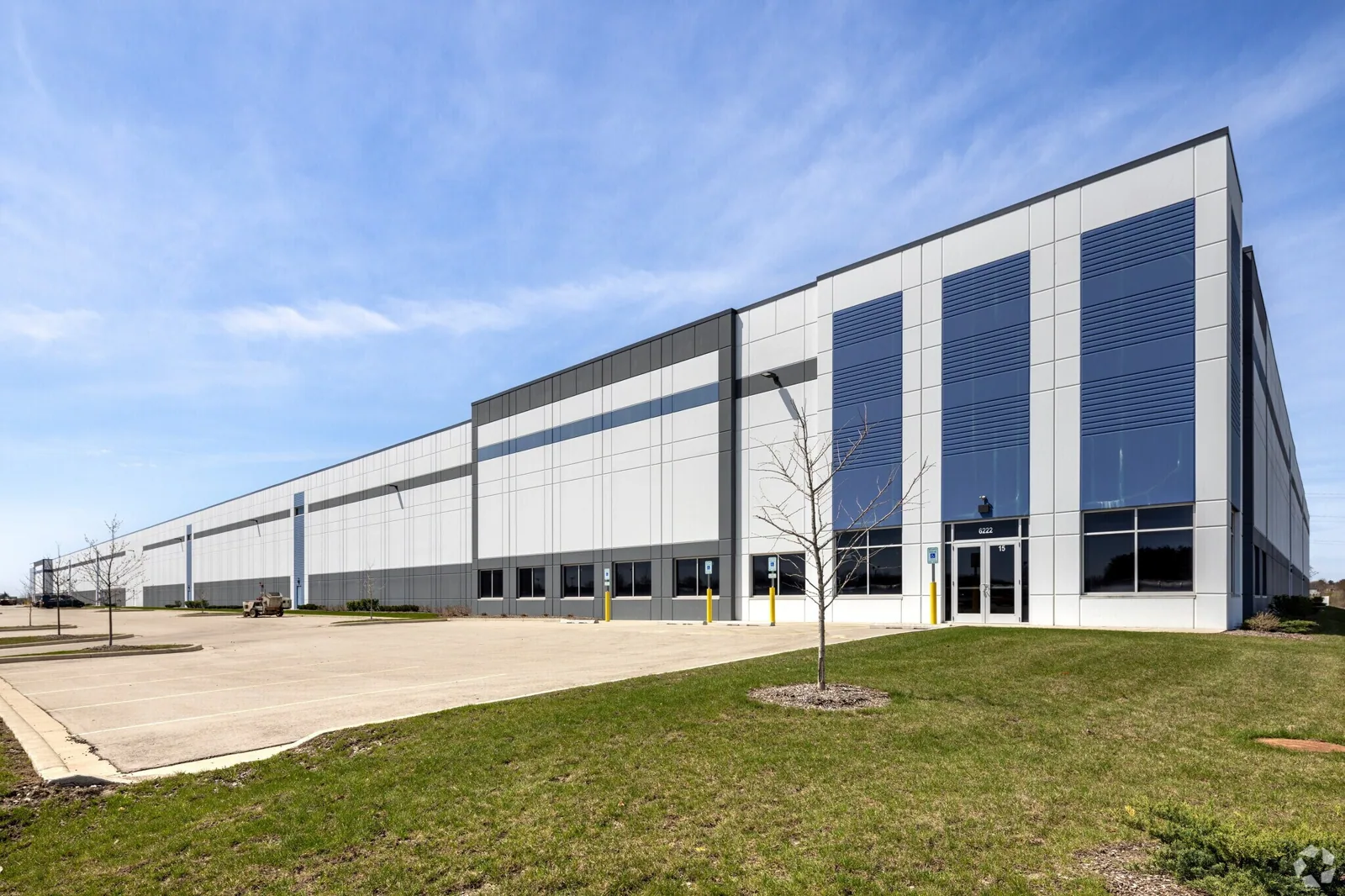 Distribution Center Roofing in Longview, TX Distribution Center Roofing in Longview, TX